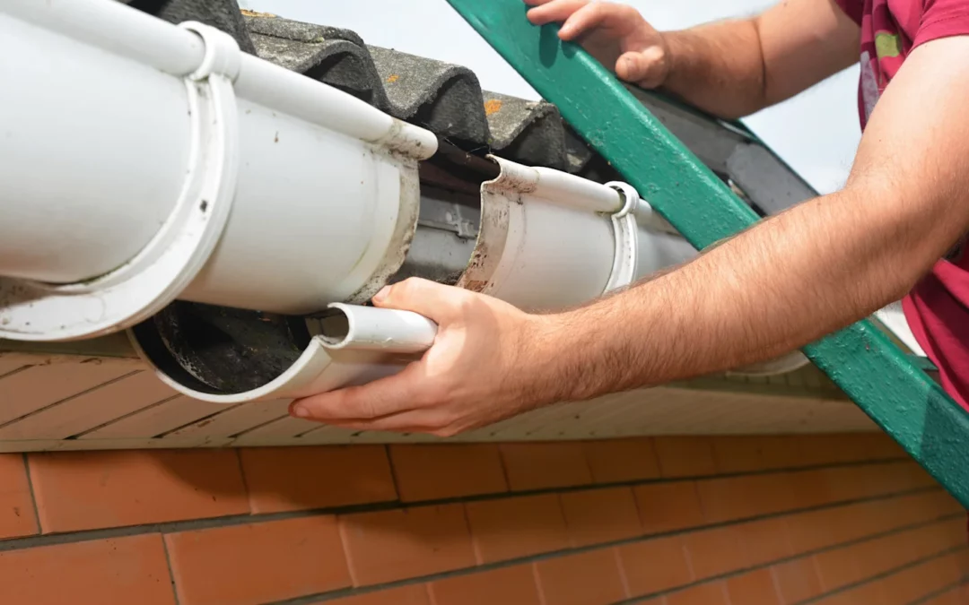 Remplacement de gouttières à Joinville-le-Pont